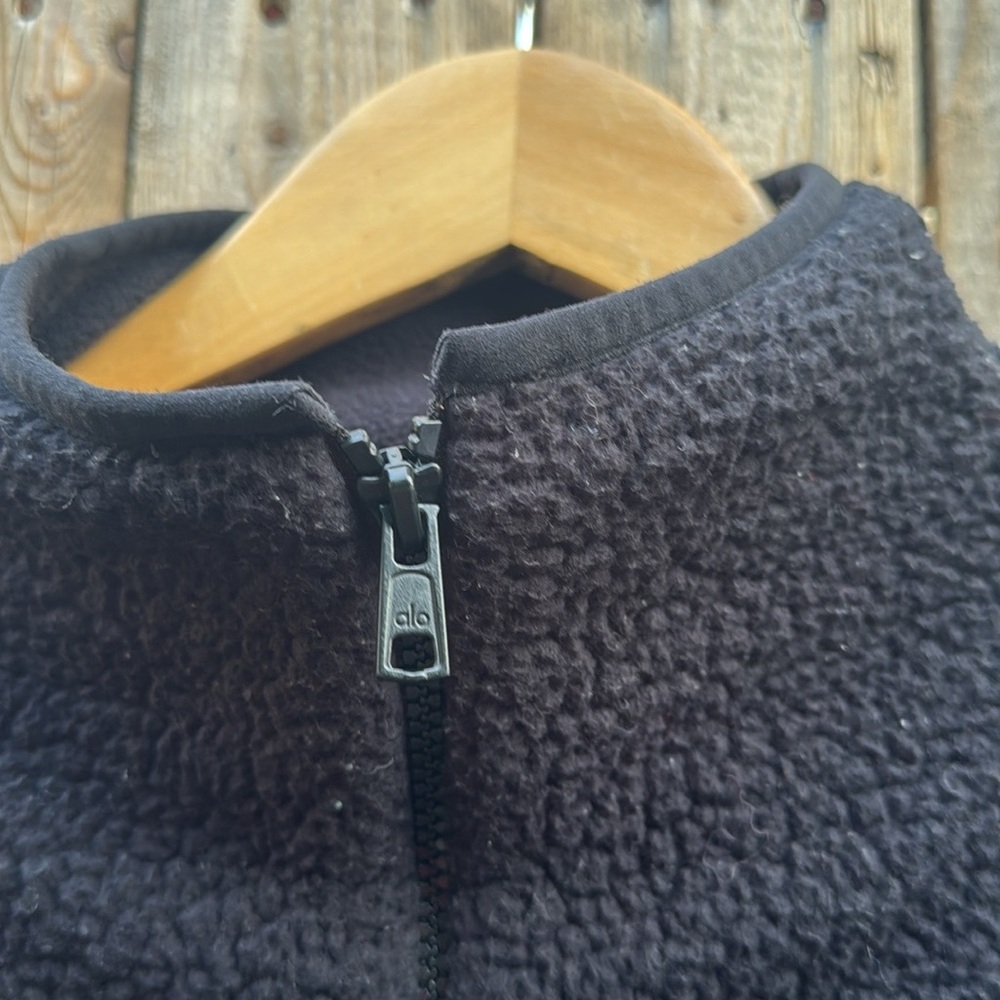 ALO Yoga Black Teddy Jacket - Picture 3 of 6